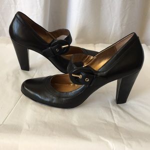 Nine West Mary Janes in Black